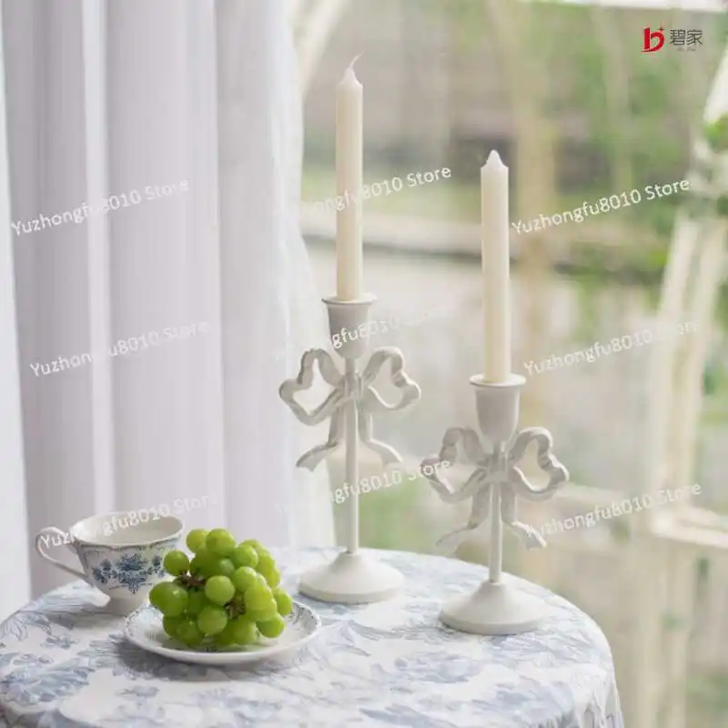 Retro French Wrought Iron Bow Candlestick Window Ornament Wedding Western Food Decoration Candlestick Ornament Photography Props