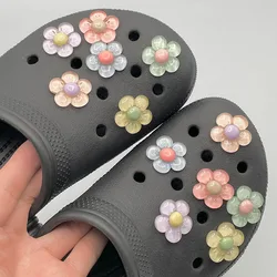 12 pezzi Designer fiori colorati decorazione per scarpe ciondoli carini per zoccoli spille per scarpe moda pantofole da donna accessori parti fai da te