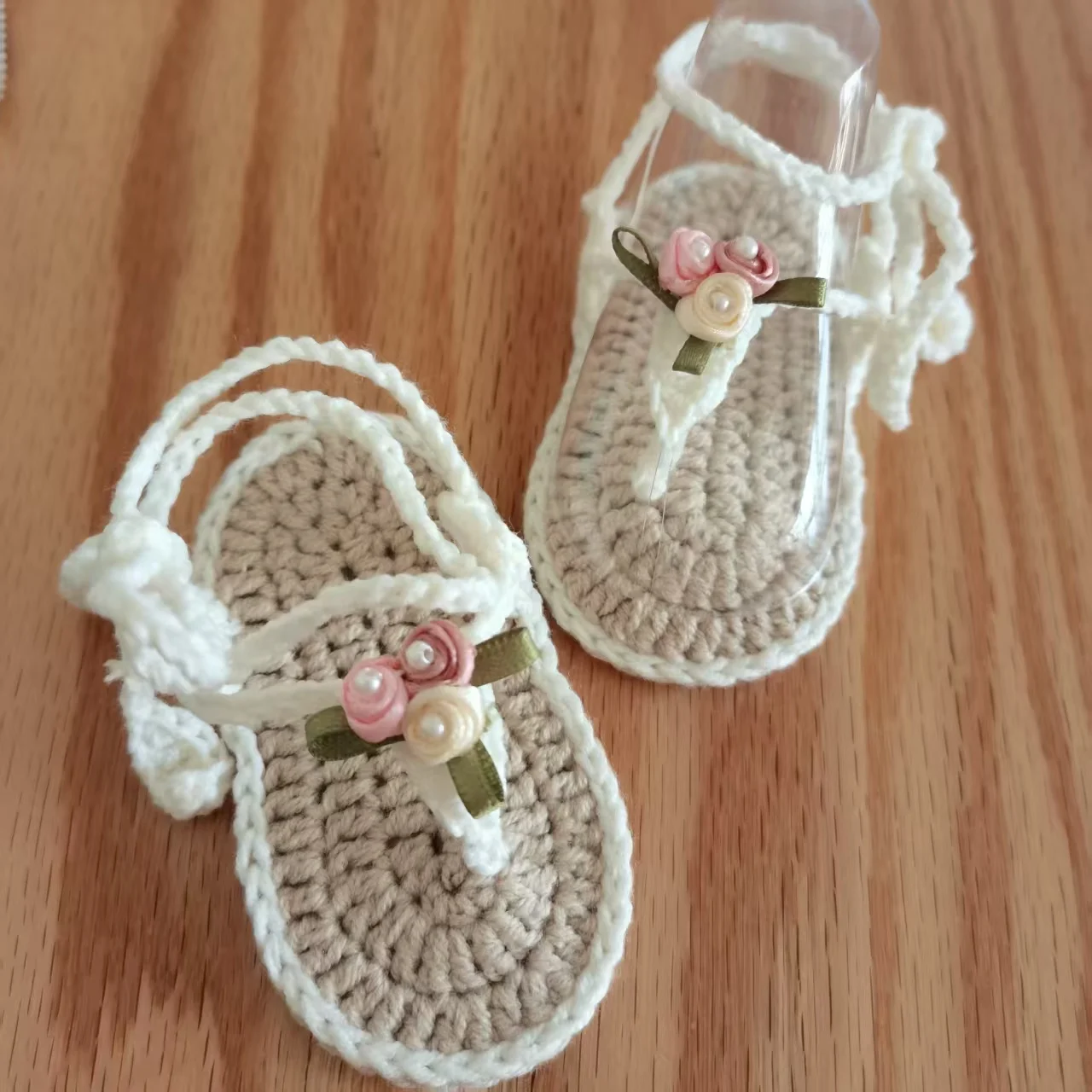 Handmade Newborn Baby Photography Sandals, Purely Hand-Woven Baby Barefoot Sandals, Bohemian Lace-Up Silk Flower Pearl Shoes, Fashionable Soft-Soled Party Gift of Choice