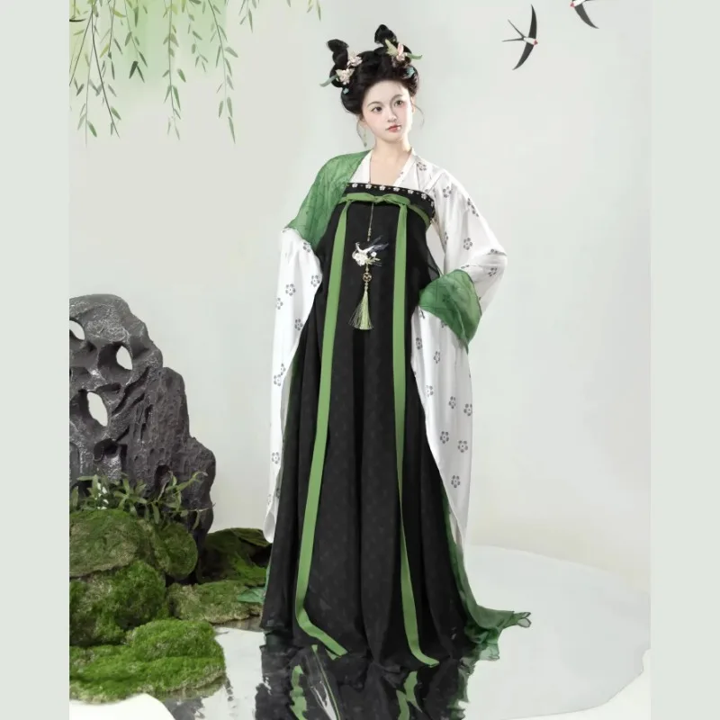 Tang-made restored large-sleeved chest-length skirt suit spring model