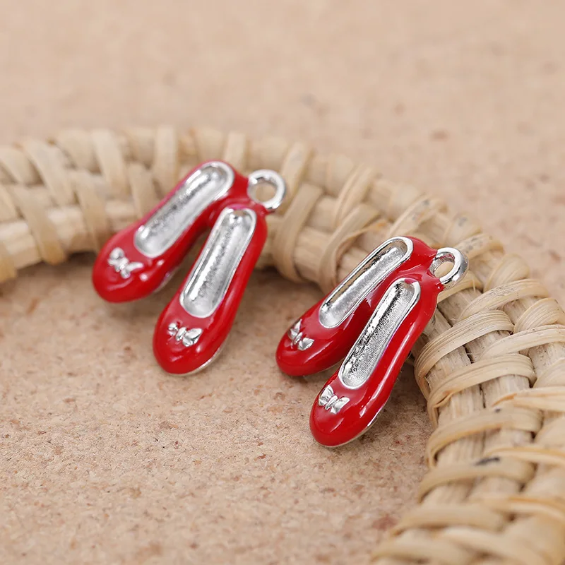 

Personalized ballet shoe pendants, exquisite necklace pendant accessories, red high heel jewelry accessories
