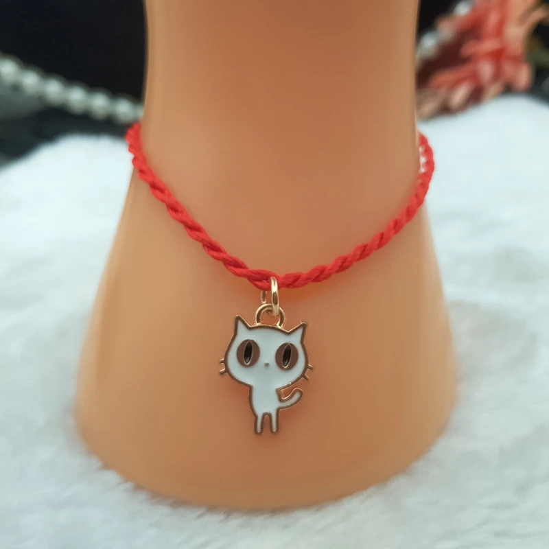 

Black and white cat couple bracelet cartoon enamel pet jewelry men and women big eyes black and white cat charm bracelet