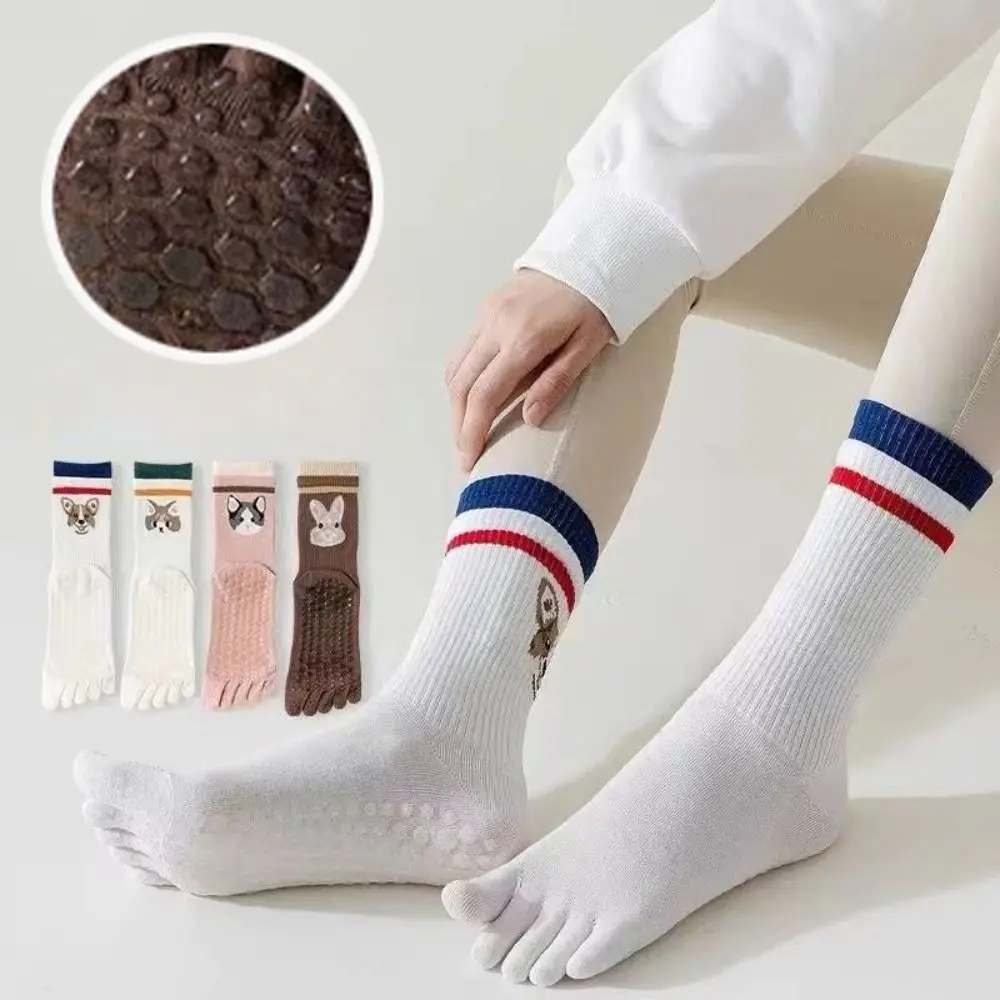 

New Cotton Pilates Socks Harajuku Street Sweat-absorbent Yoga Socks Breathable Casual Embroidery Socks