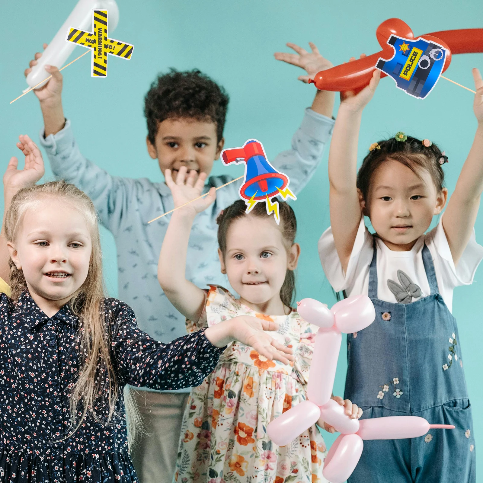 

25Pcs Police Themed Party Decorations Handheld Photo Props for Birthday Graduation Baby Shower Selfie Booth Role