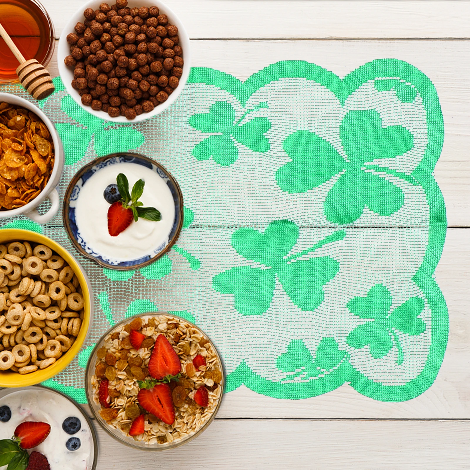 

Reusable Eco Friendly Table Decoration Set Stylish Shamrock Placemat Holiday Decorative Pad St Patrick Day Theme Pattern