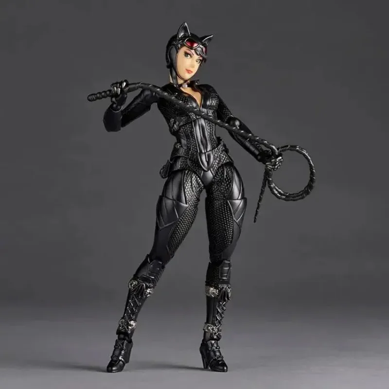 In Stock Original Kaiyodo Revoltech Amazing Yamaguchi Catwoman Anime Action Figures Model Collection Figura Toys Hoilday Gifts