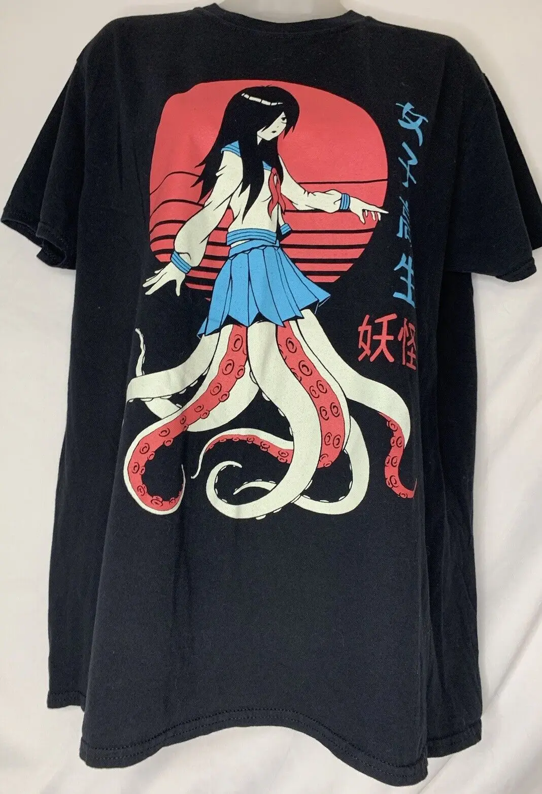 

Black Matter Hot Topic Horror Yokai Octopus Anime Manga Girl T-shirt Size Large