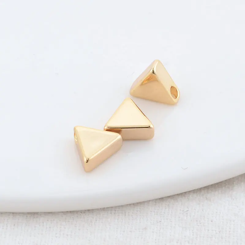 황동 삼각형 비즈 스페이서 비즈 팔찌용, 7x7MM, 14K 골드 컬러 도금, 고품질 Diy 쥬얼리 액세서리, 20 개