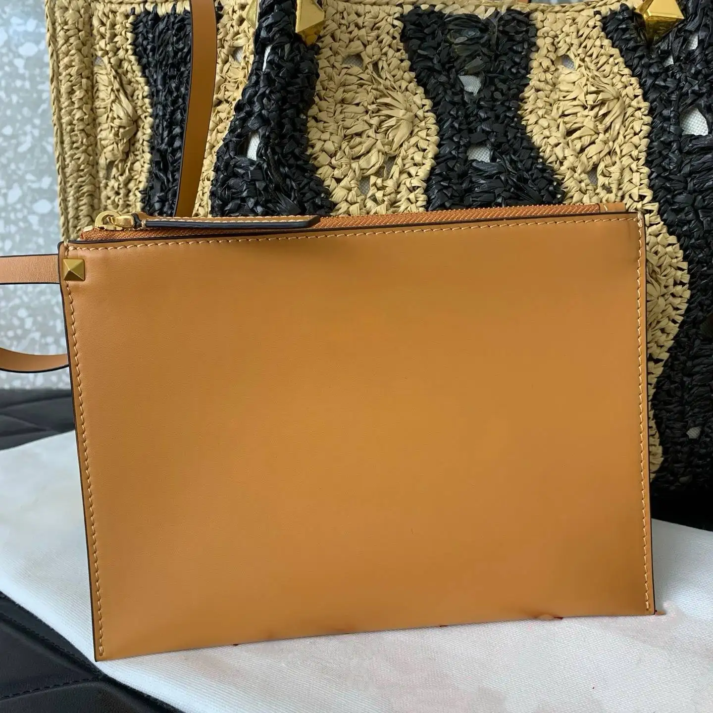 Elegant Two-tone Wave Pattern Lafite Grass Tote Handbag for Women Large Capacity Shopping Bag Handheld Or Shoulder Carry