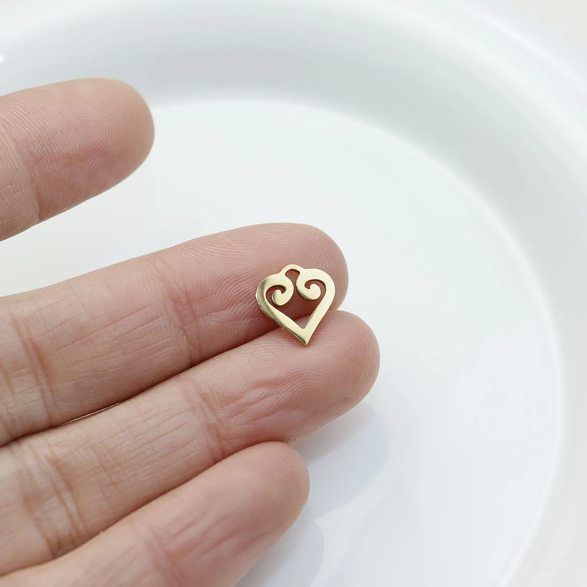 304L 10pcs Stainless Steel Heart Fashion Jewelry Accessory Charms Bracelet DIY Handcraft PVD Vacuum Plate Waterproof