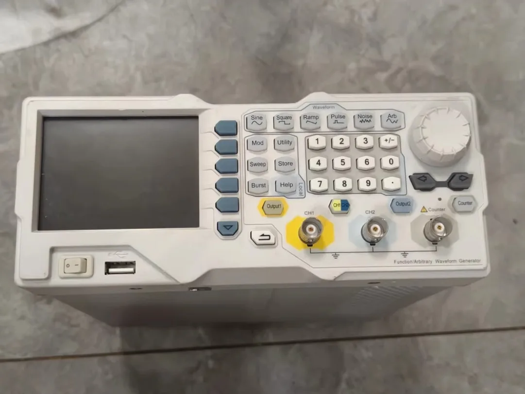RIGOL DG1062Z Generador de funciones de forma de onda arbitraria 60MHZ Función de generador de señal Arbitraria 2 canales de salida # xhd