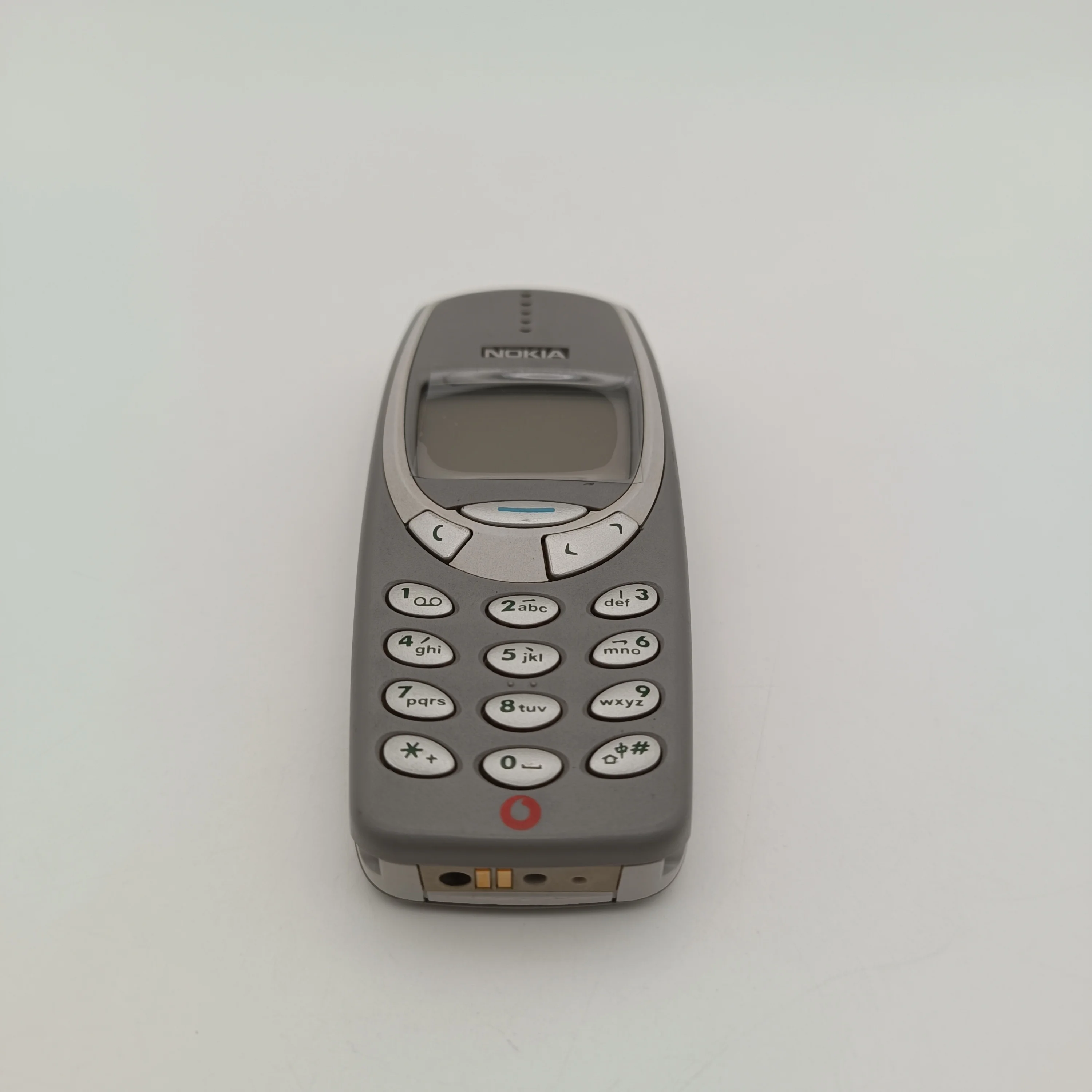 هاتف Nokia 3330 الأصلي غير مقفول: تصميم مميز، حالة جيدة