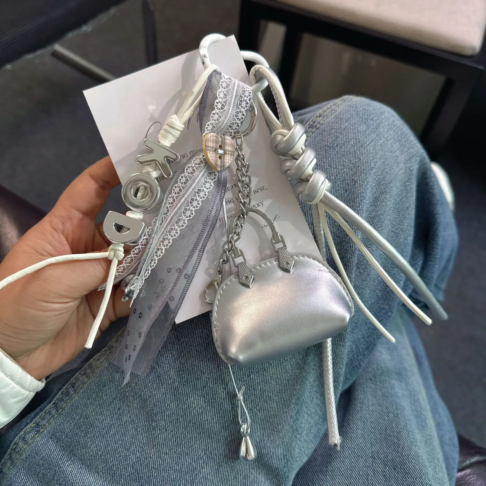 絶妙なMIUシリーズバッグペンダント、キーホルダー、携帯電話 - Decor Lighting Phone Number のレビューと価格