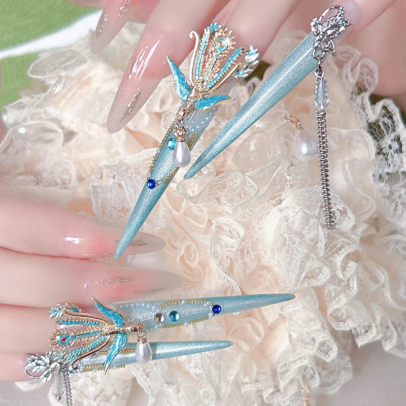 

14 Piece（4 long+10 short）Handmade Luxury Tassel Littini Nail Set Shiny Chic for Occasions (Better Than) Popular Kits