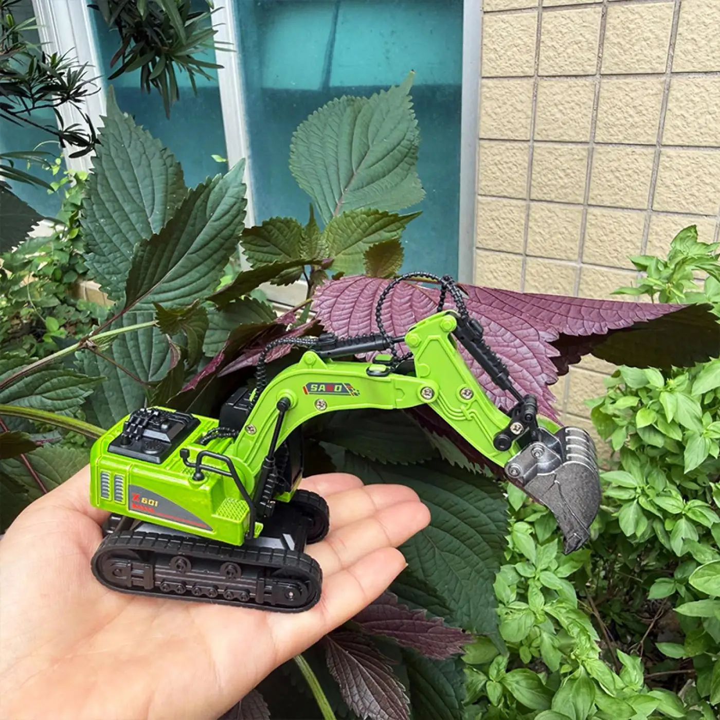 1/64 R/C Mini Alloy Car Forklift Crane Excavator Tabletop Game 2.4G Remote Control Engineering Lift Truck Children's Toys Gifts