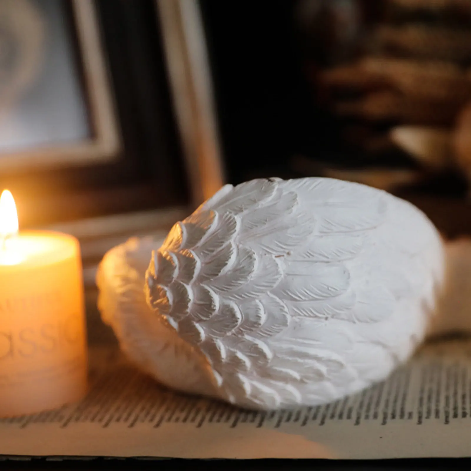 Angelwing Resin Holder Angel Wing Design Table Decor for Party Home Office Gift Angel Wing Resin Candlestick