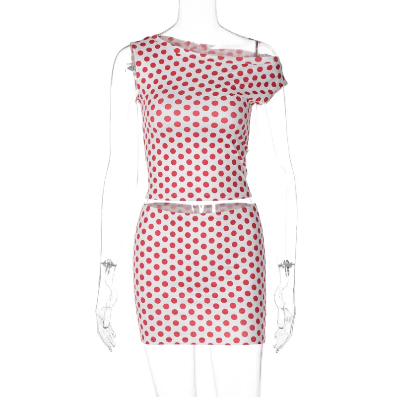 2025 Abiti da donna in due pezzi, abito con gonna a pois alla moda, top a maniche corte e set di gonne sui fianchi