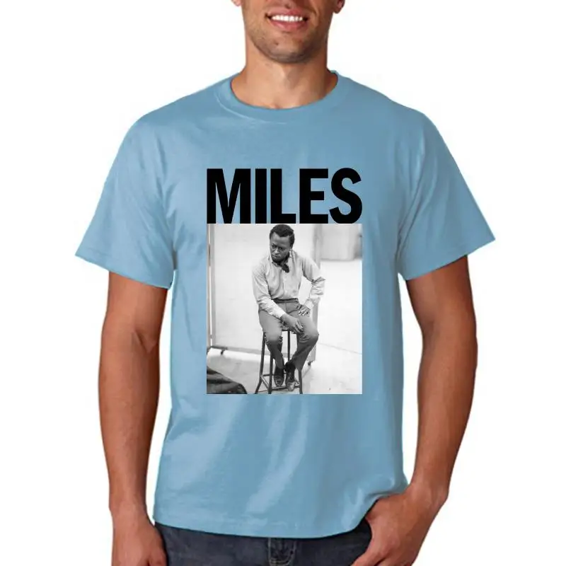 Top Miles Davis 'sat On A Stool' T-shirt - New & Official Hot Sale Men T Shirts