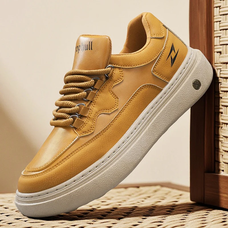 

Autumn/Winter New Men's Shoes Daily Solid Color Versatile Leather Sneakers with Fashionable Thick Soles for Casual & Sporty Wear