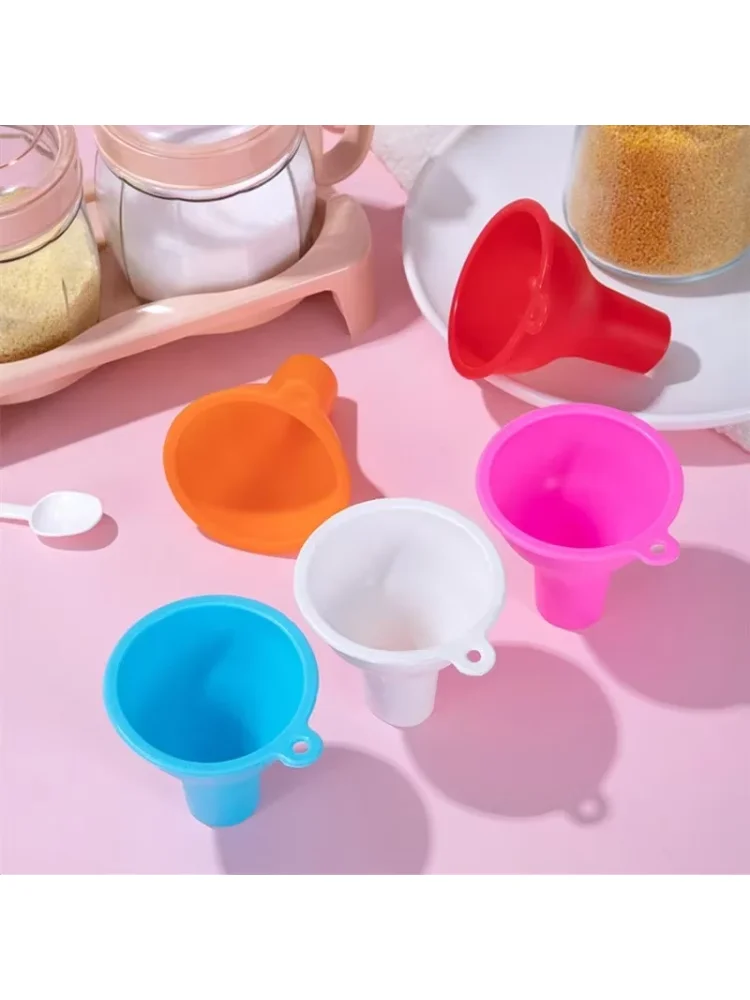 1pc Silicone Funnel Wide Mouth and Large Diameter Funnel Pour Oil Milk Powder Beans Dispense Funnel Kitchen Tool