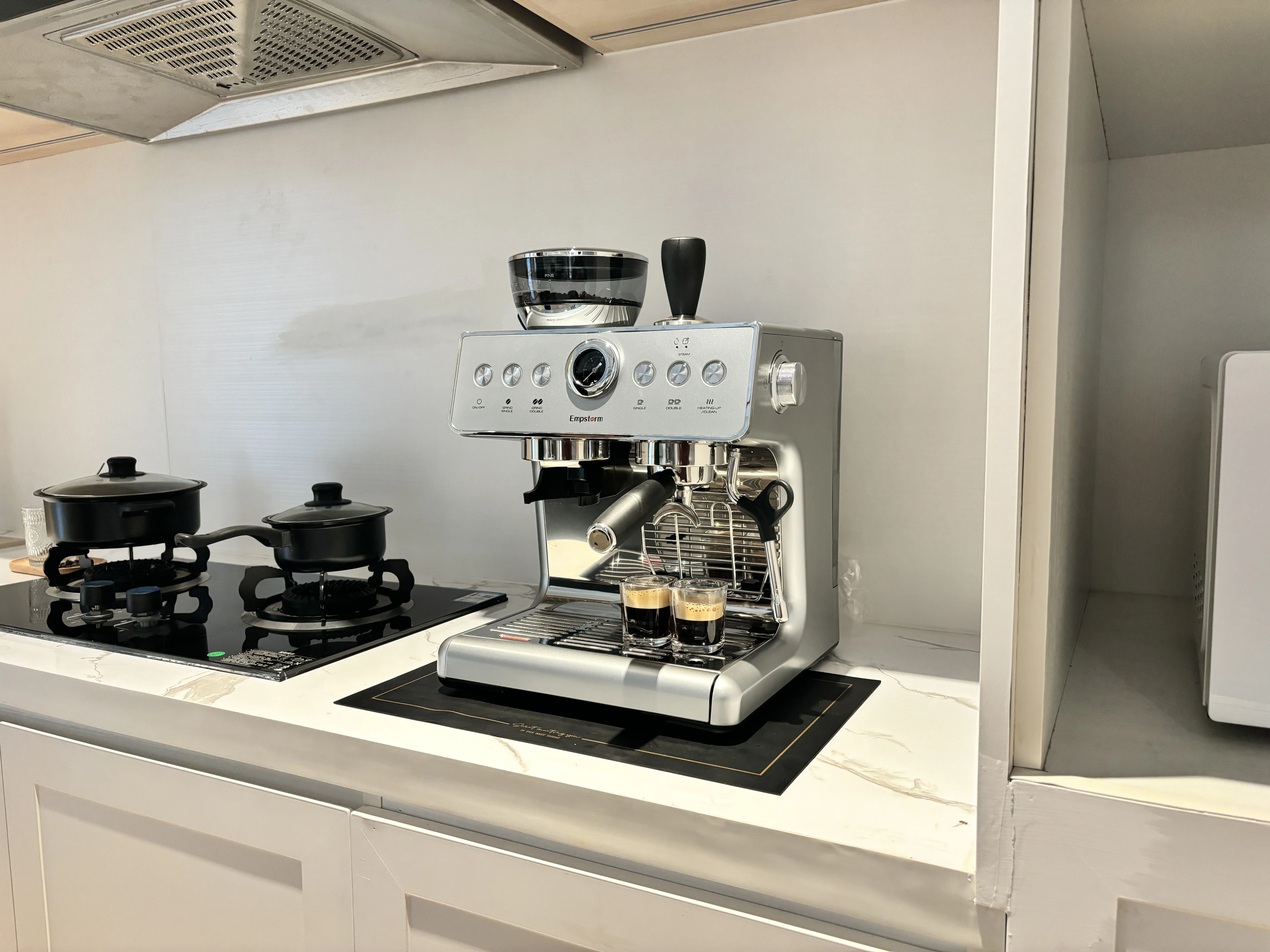 Professional Electric Semi-Automatic 21M 1450W Stainless Steel Espresso Coffee Maker Bean Grinder Brew System 20 Hotel Car/RV