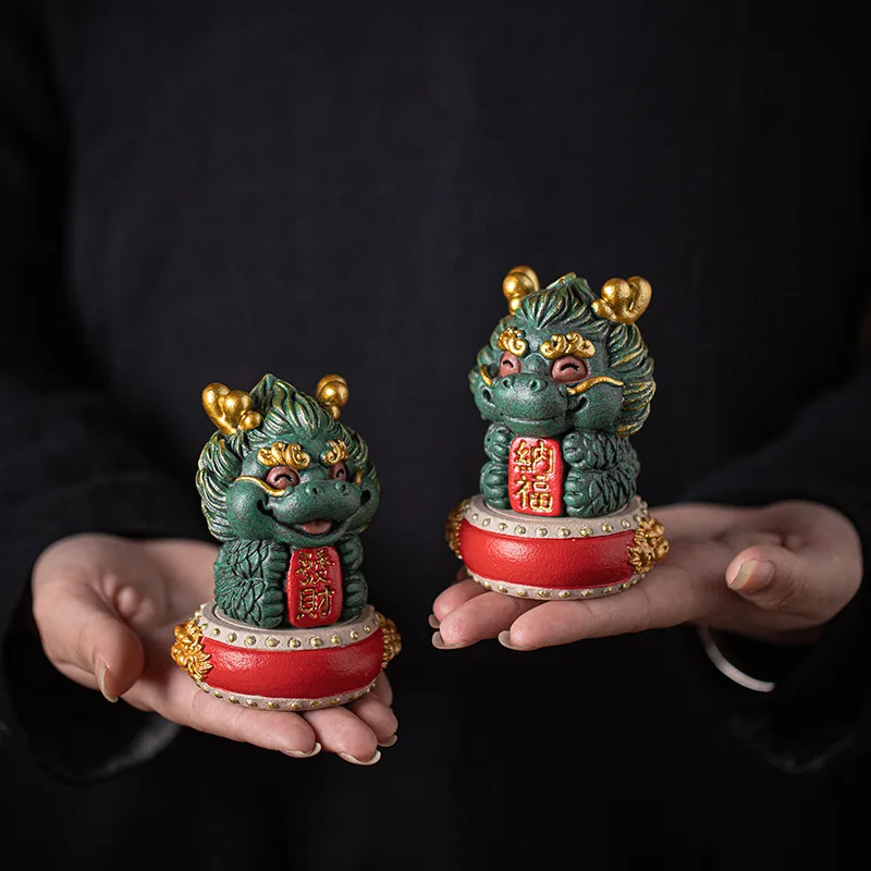 

Zhaocai The Year of The Loong Chinese Zodiac Mascot Decorations Gifts with Hands Home Living Room Desktop Decorations