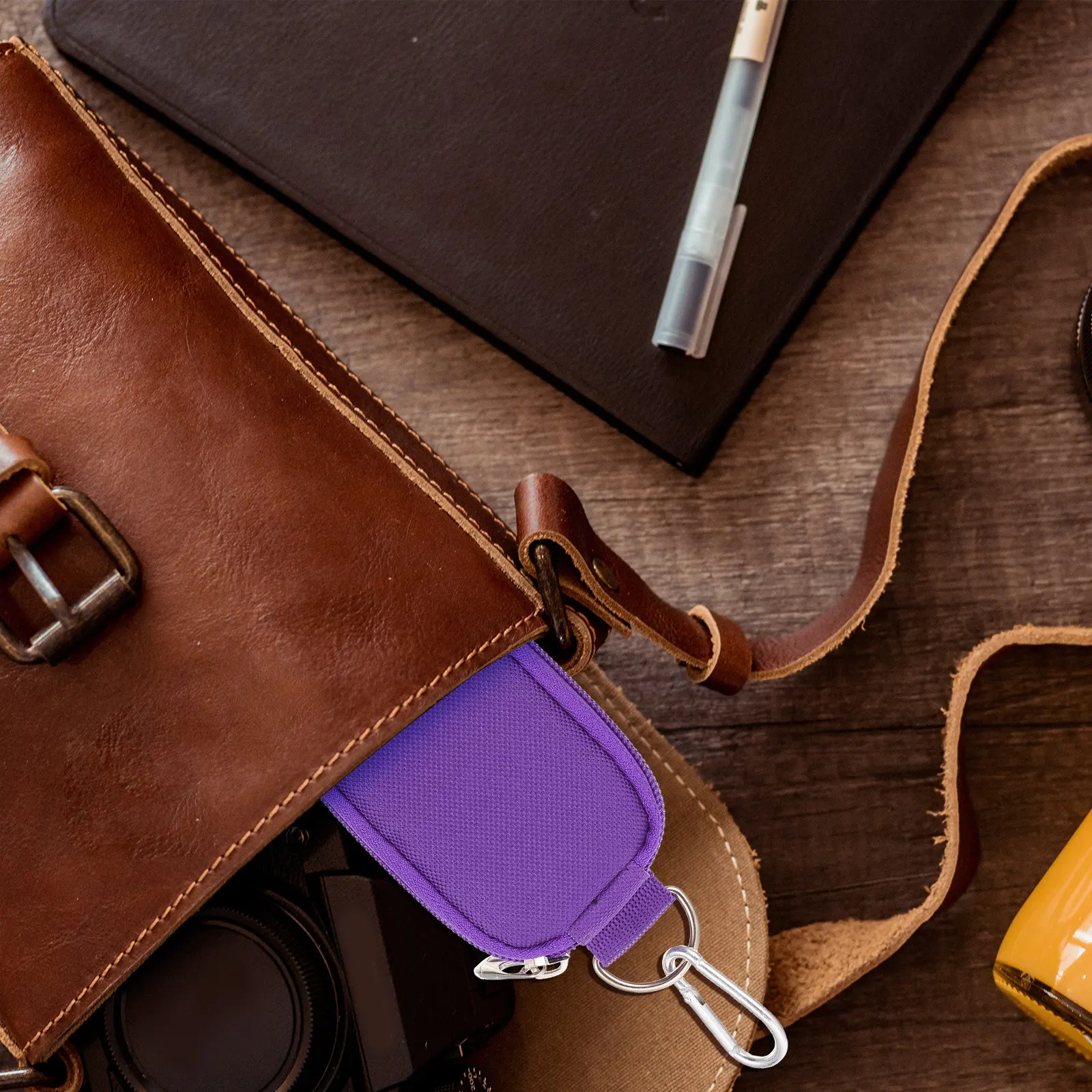 

1Pcs Essential Oil Storage Bag Professional Grade Bottle Organizer Pouch for 5Ml 10Ml Essential Oil Bottles Portable Case