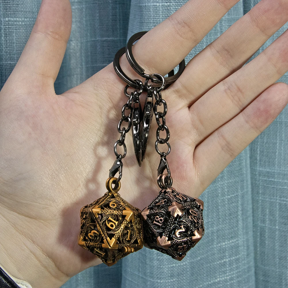 Dragon D20 Dice Keychain Fashion Keyring Ornament Key Chain Pendant Men Kids Toys Gifts