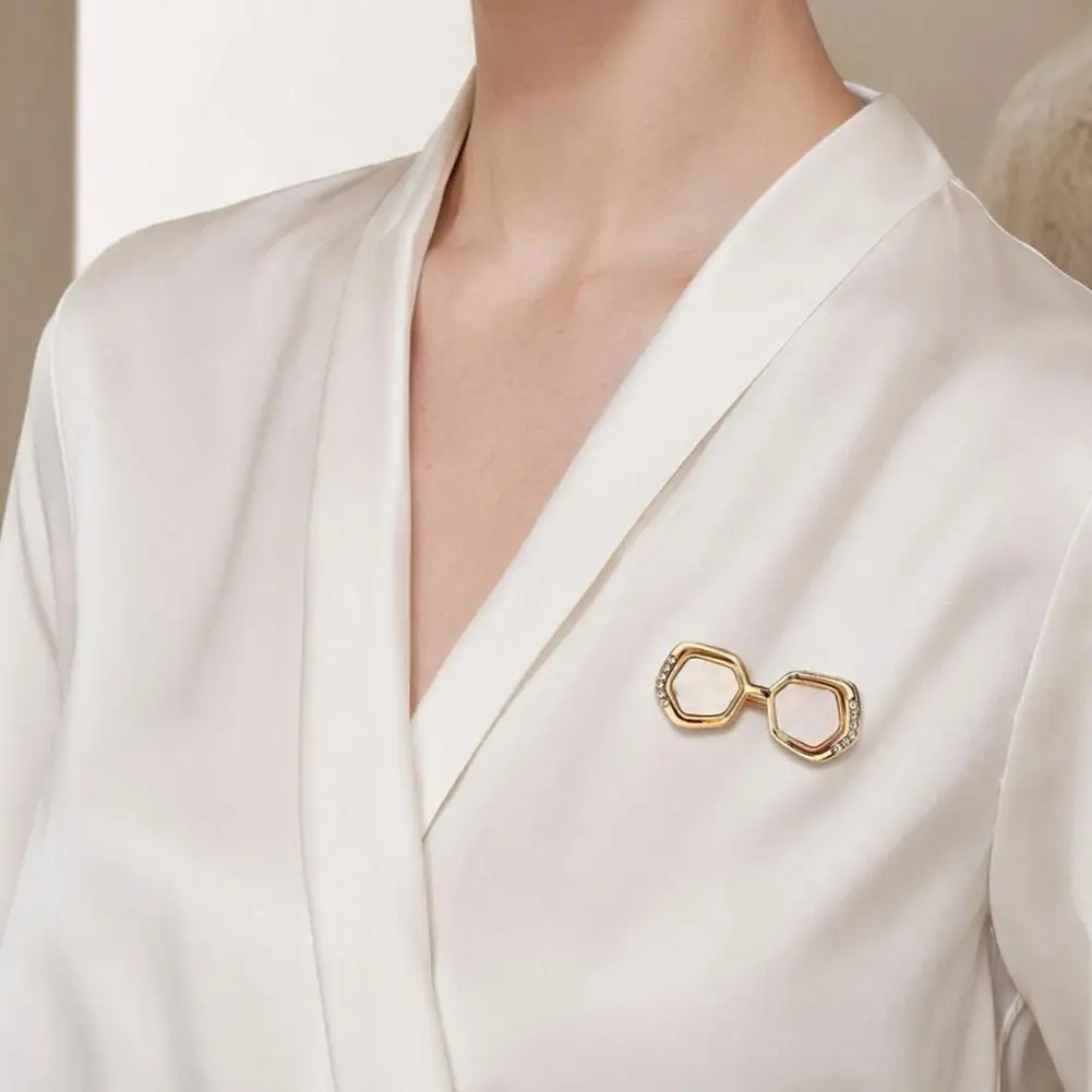 Alloy Decorative Lapel Pin Glasses Design Versatile Novelty Clothing Accessory For Playful Style On Various Fabrics And Items