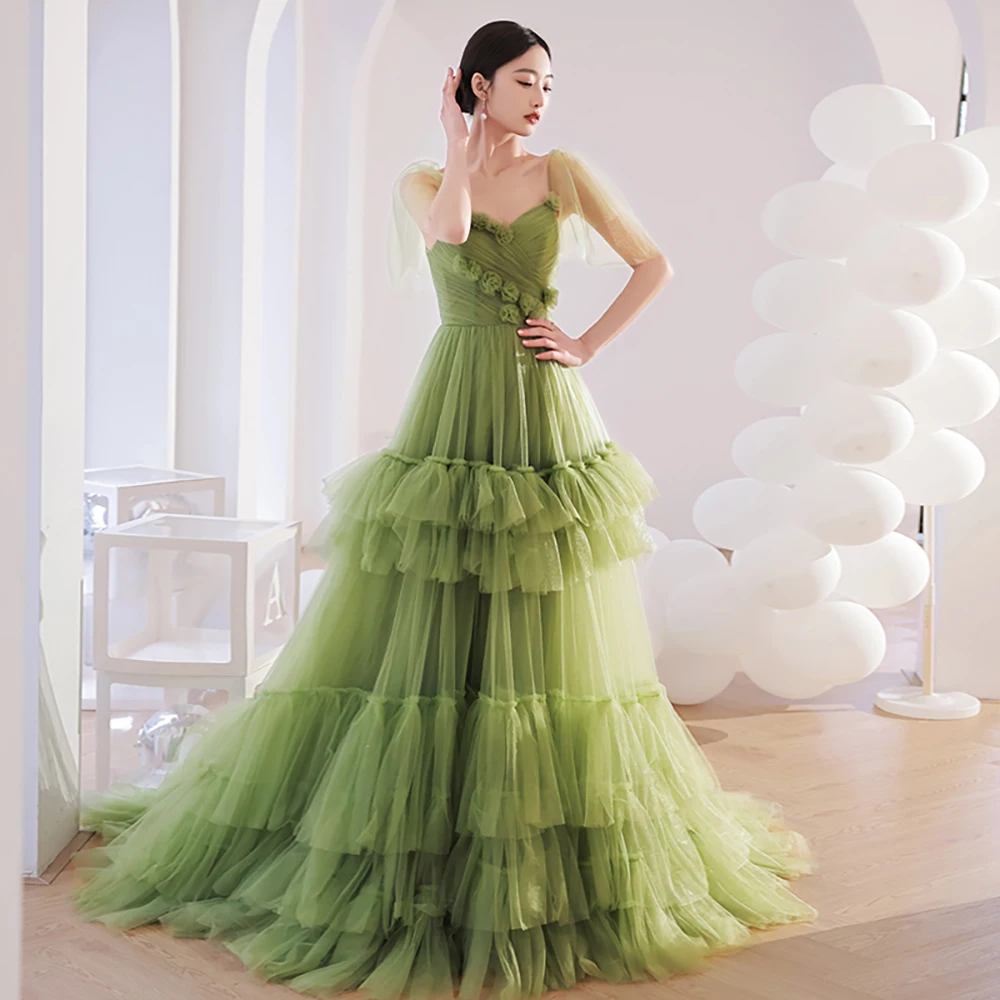 Vestido de fotografía de maternidad de princesa de tul escalonado hecho A medida, verde, línea A, 3D flores rosadas, malla fruncida, vestidos de noche con cordones