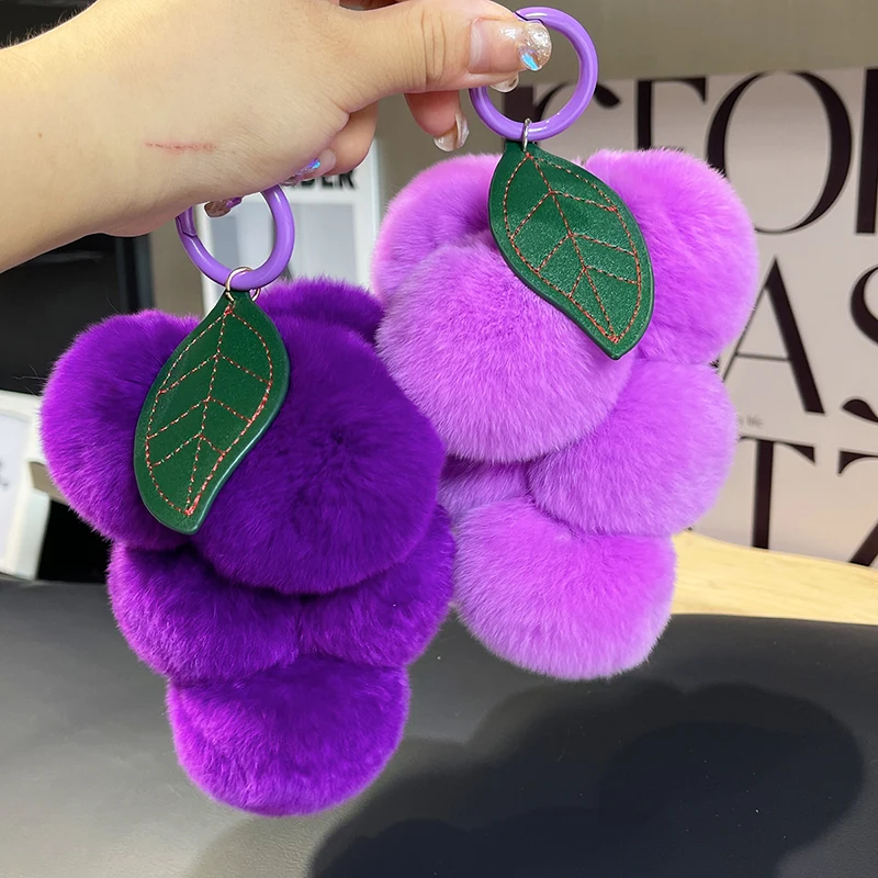 Piękne winogronowe pompony breloki puszyste pompony brelok Rex futro królika pompony brelok breloczek do kluczyków samochodowych wisiorek akcesoria