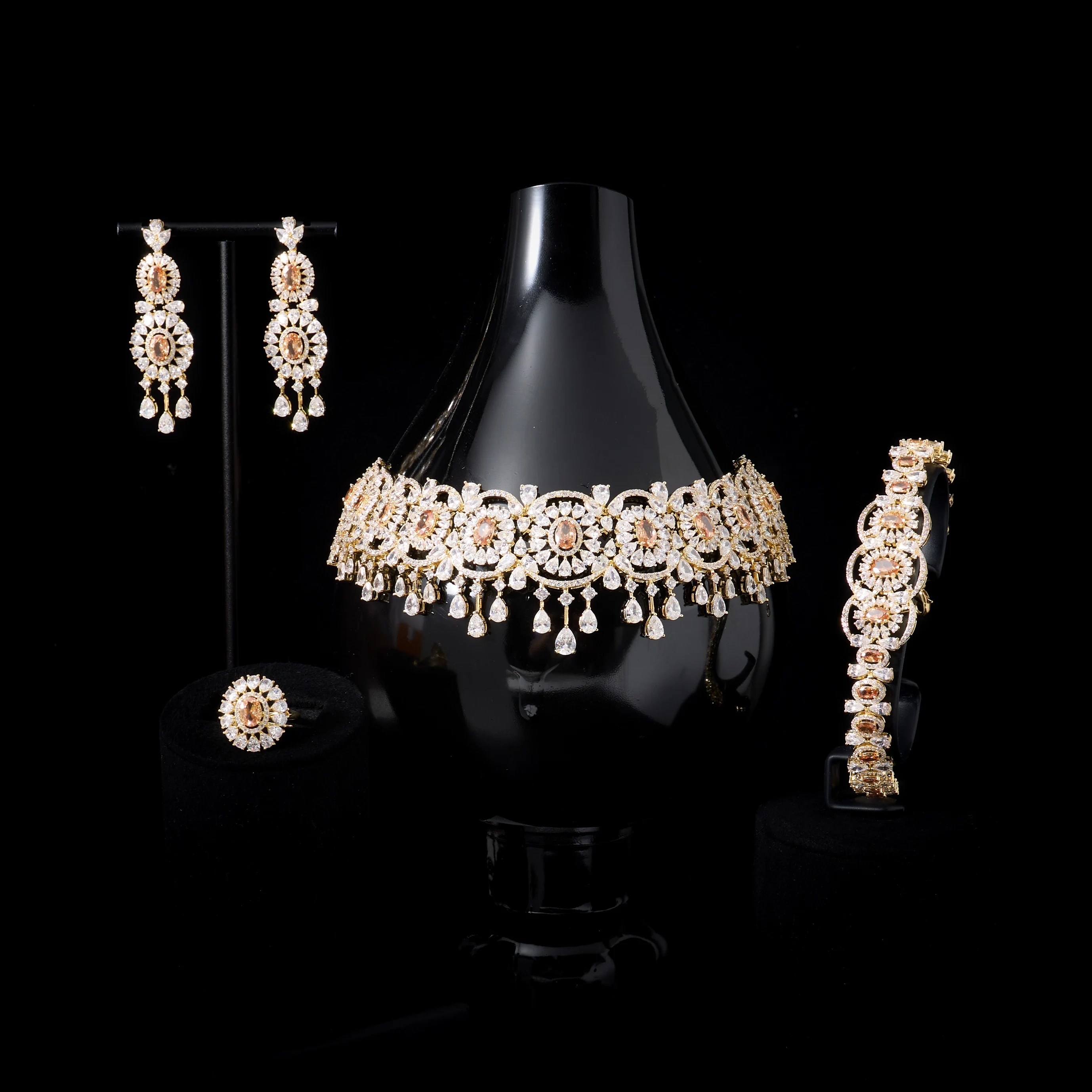 013084 Luxury Choker Necklace Set for Women Cubic Zirconia Bridal Jewelry Sets DuBai Saudi Engagement Party Wedding Accessories