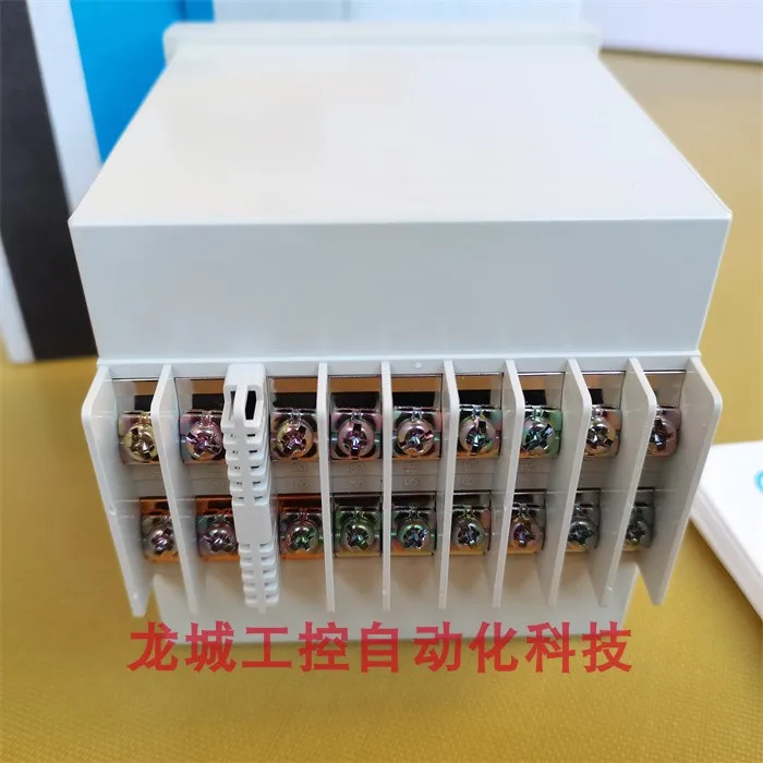 * Spot Sales * Новый оригинальный термостат Fuji Fuji PYZ9NEY2-1Y Spot PYZ9NEY2-1Y