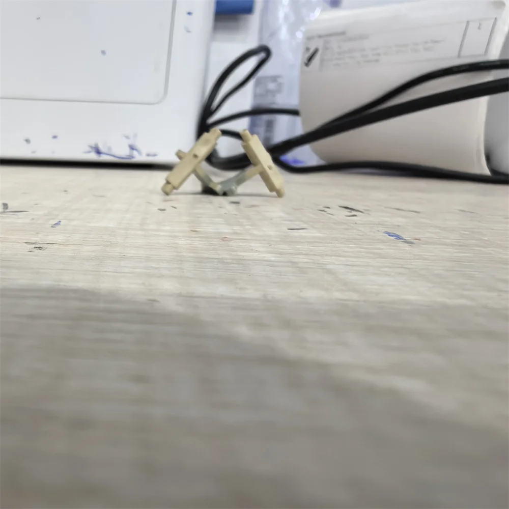 

50 шт. 2FT20160 2FT20120 сепаратор фьюзера для Kyocera KM 1620 1635 1648 1650 2020 2035 2050 2540 2550 2560 3040 3060