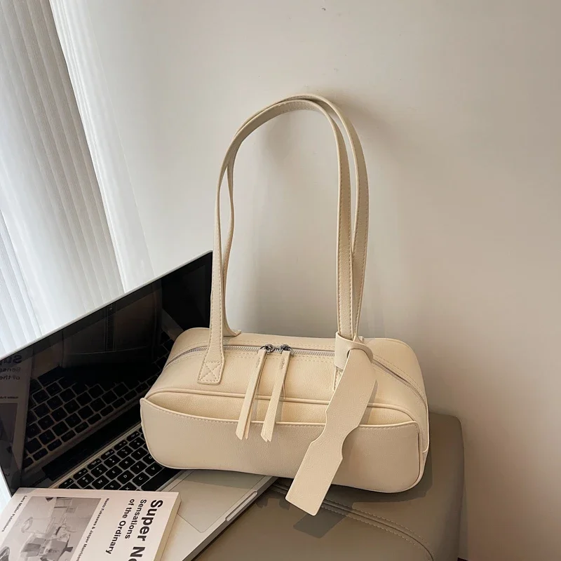 

High Quality PU Underarm Bag 2025 New Niche Design Solid Tote Bags Large Capacity Bowling Handbag Classic Ladies Shoulder Bag