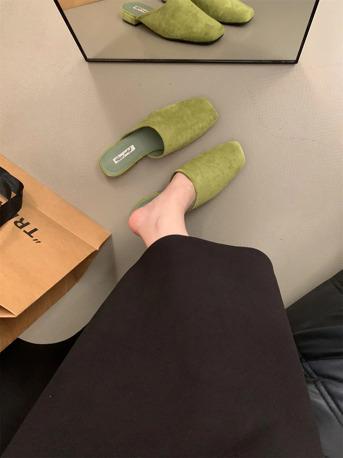 Women\'s Muller Shoes Women\'s Square Toe Small Half Shoes Modern Slippers Casual Flat-bottomed Autumn Slippers