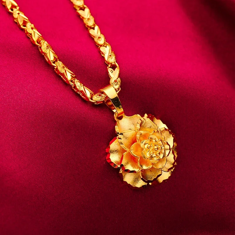 

Fashionable 24K AU9999 Real Gold Small Fish and Clover Necklaces for Trendy Wear