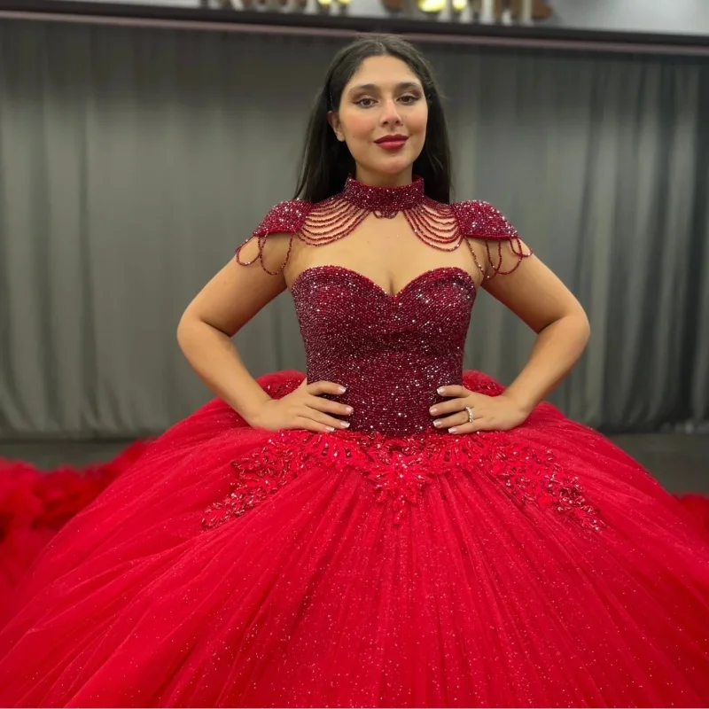فساتين Quinceanera الحمراء المخصصة قبالة الكتف كريستال الترتر صائق الدانتيل طبقات ذيل طويل فيستدو 15 Quinceanera