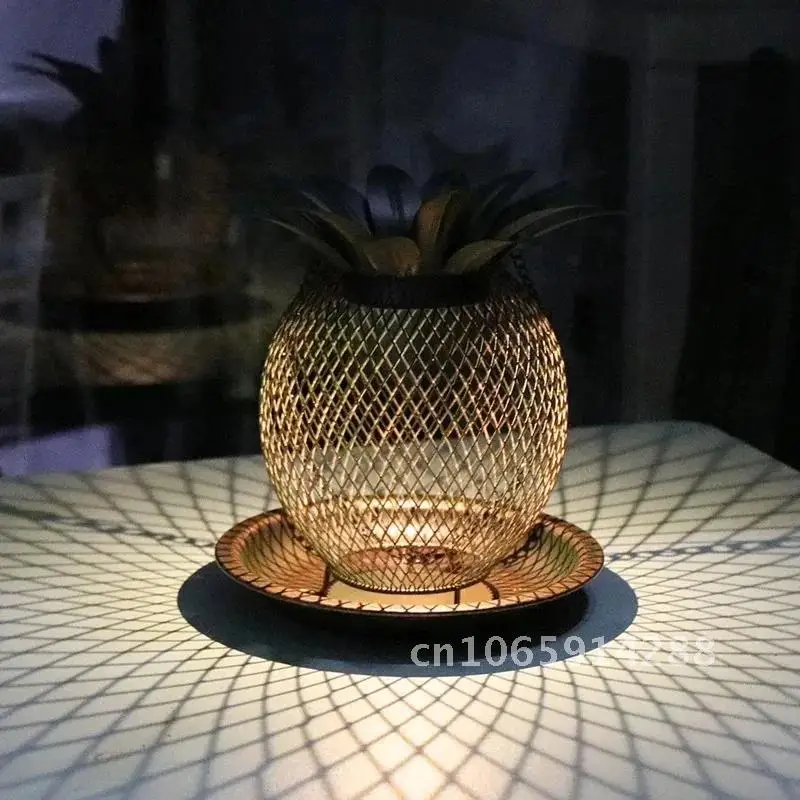 

Vintage Pineapple Top Fill Solar Mesh Bird Feeder LED for Yard Metal Wild Hanging Gift Feeders Outdoors Garden Bird Decor