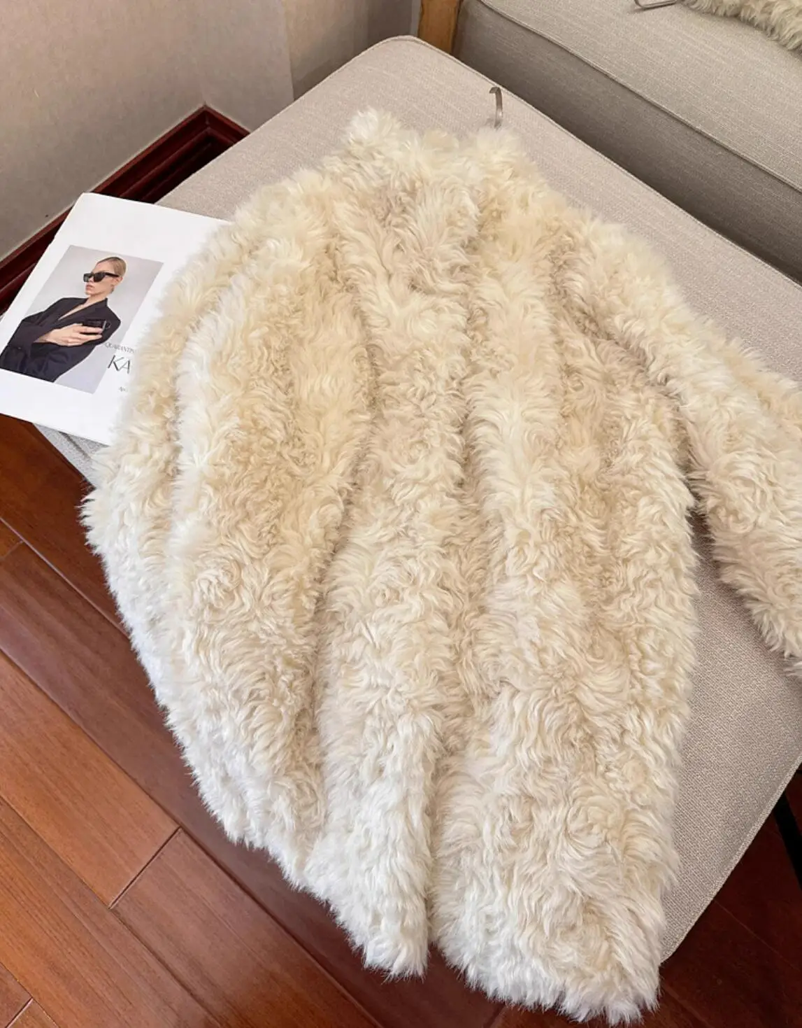 جديد شتاء شيك الوقوف طوق دسم-أبيض دائرة شعر أشعث فو الفراء معطف ريترو كم كامل فروي سترة المرأة ملابس خارجية طويلة #2