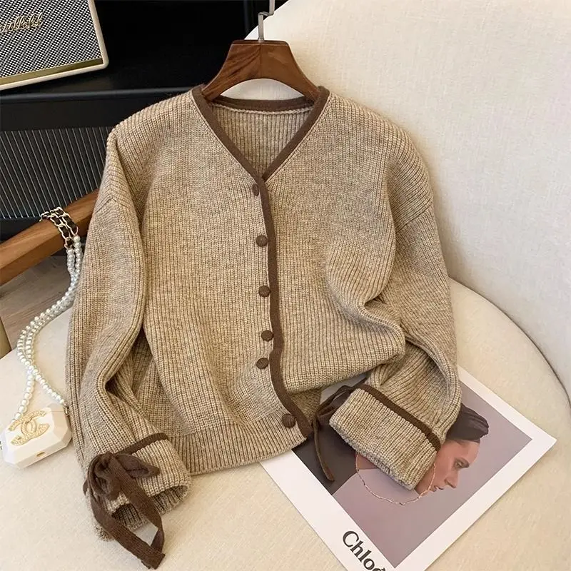 

Women's V-neck Sweater New Loose Jacket