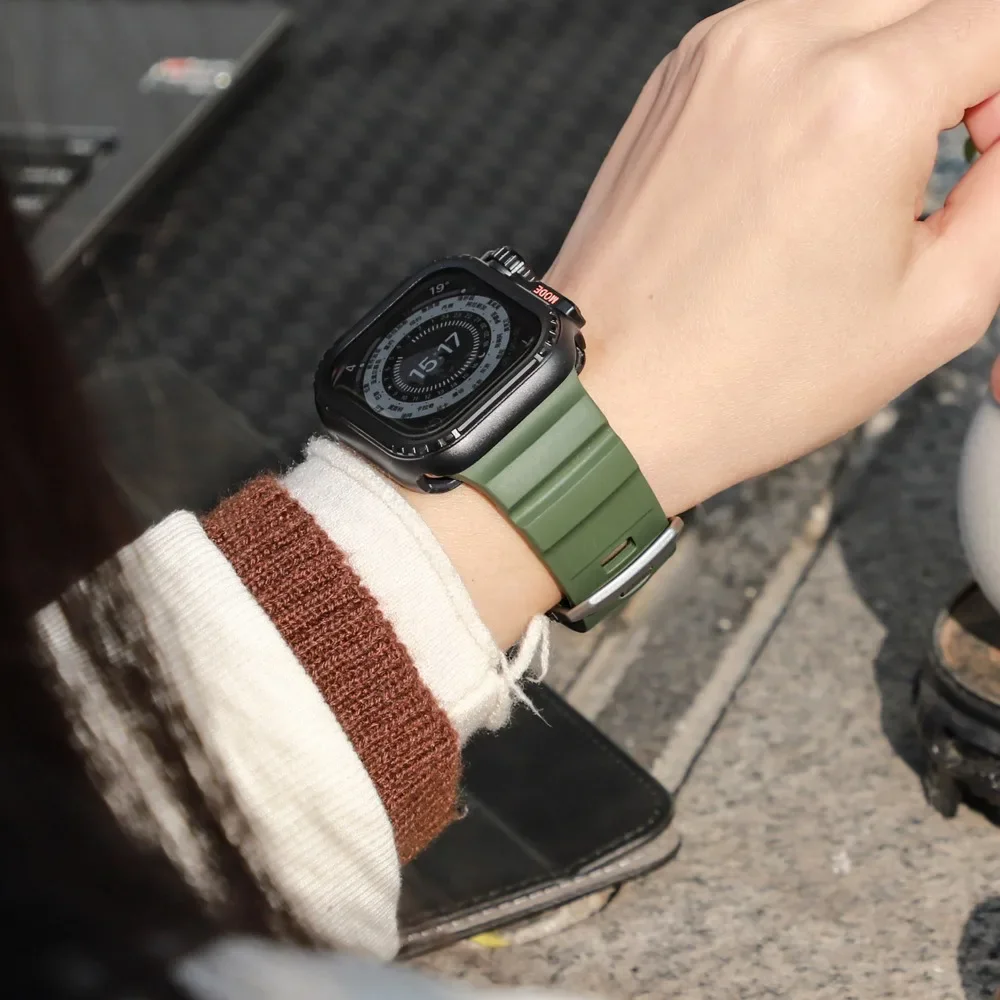 Силиконовый спортивный ремешок для Apple Watch Ultra 2 49 мм серии 10 46 мм 9 8 7 45 мм Фторкаучуковый ремешок для браслета IWatch 6 5 4 Se 44 мм