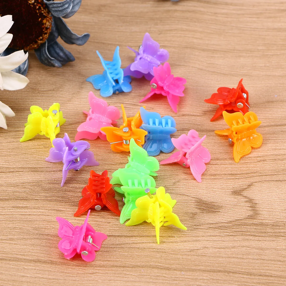 

Заколки-бабочки миниатюрные (2 см x 15 см) для укладки, завивки, сушки и стайлинга волос, ассорти