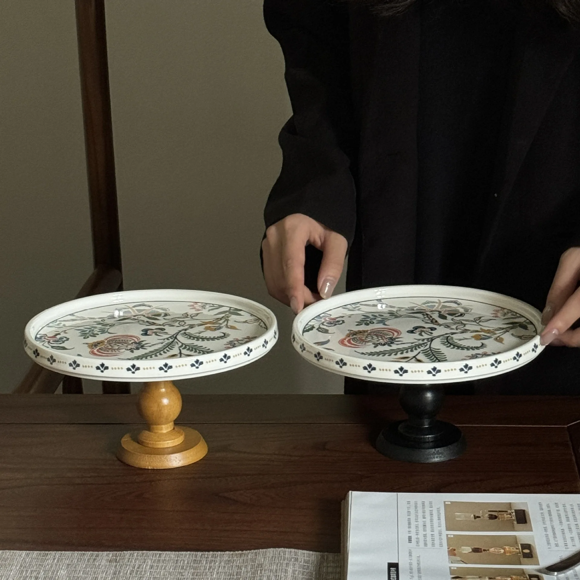 

Vintage Chinese Style Wooden High Ceramic Fruit Plate Snack Tray Vintage French Storage Plate Cake Snack Plate