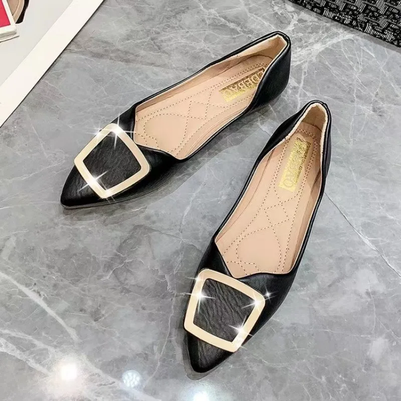 Nuove scarpe singole da donna coreane tinta unita sandali bassi banchetto spettacolo di nozze scarpe da donna bocca poco profonda alla moda