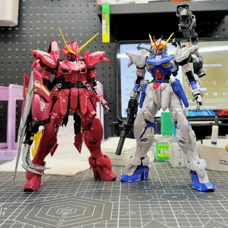 

MENGHU MODEL 1/100 MG ZGMF-X12 Astray Out Frame Assembly Model Kits Testament red Anime Action Figure Robot Plastic ModeL Toys