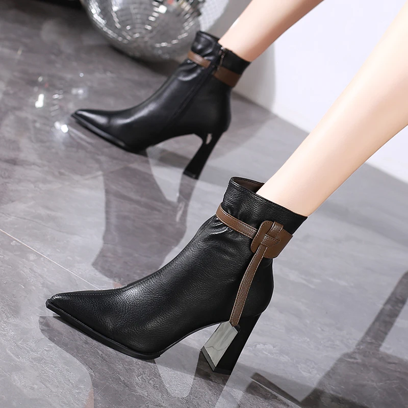 

ZOOKERLIN Pointed Belt Buckle British Woman Boots Thick Heels Side Zipper Genuine Leather Shoes For Women Short Tube Martin Boot