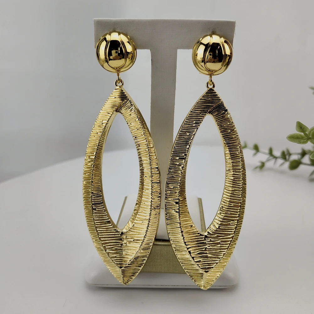 Yuminglai Fashion Luxury Dubai Jewelry Accessories Superior Quality Goldplated Earrings for Women FHK29553
