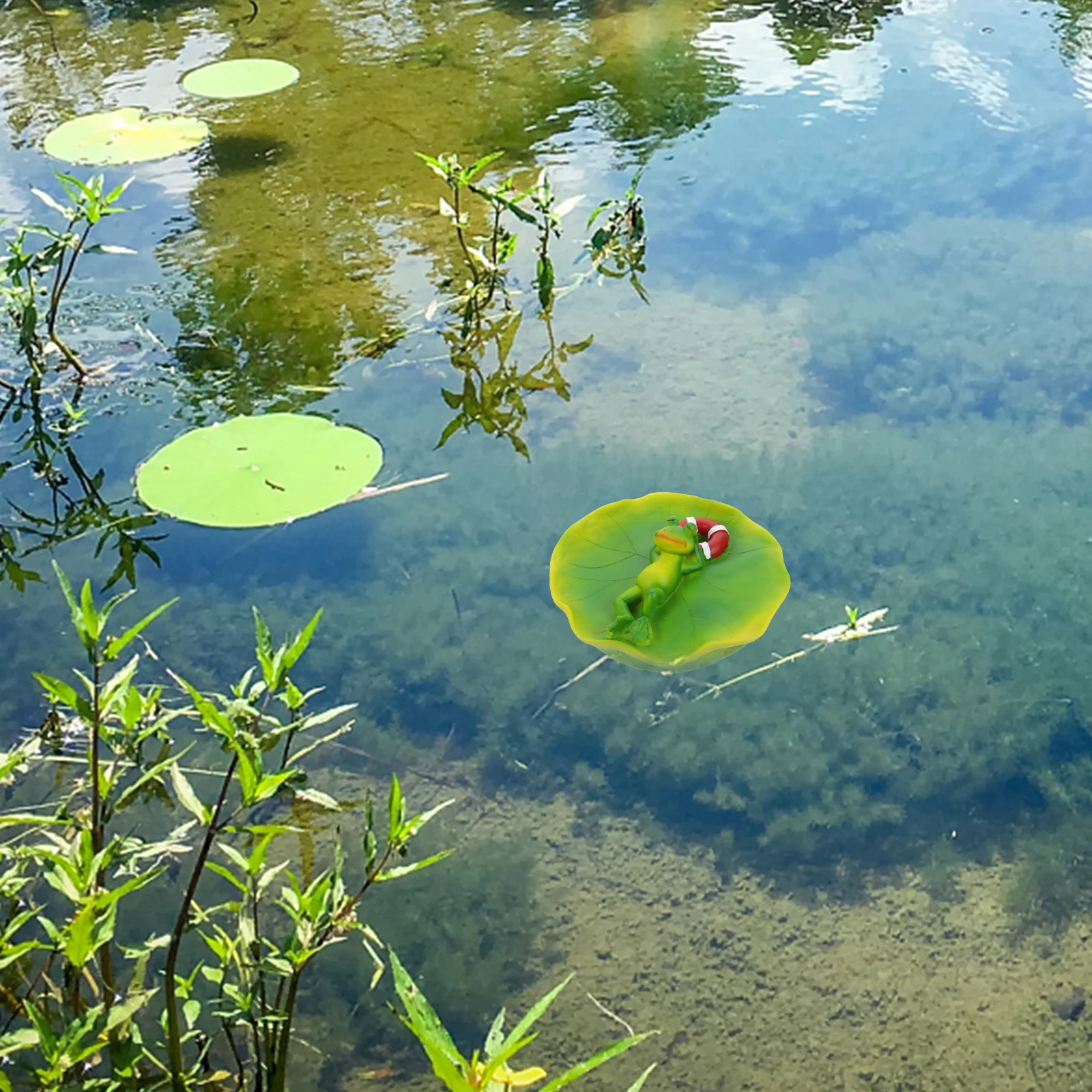 

Lifelike Floating Frog Resin Decor Garden Statue Outdoor Pond Decoration Realistic Frog Sculpture for Yard and Fish Tank