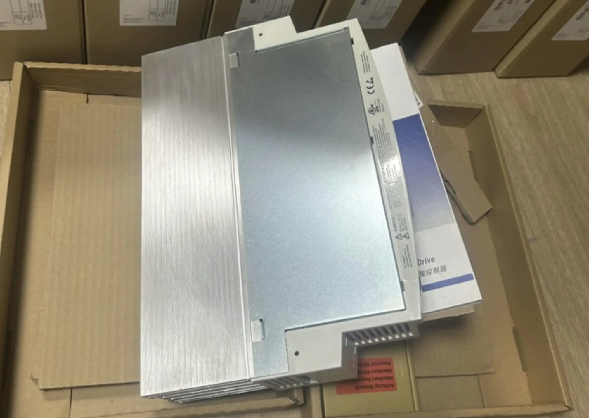 

E82EV752_4C200 D-31855,13436968 99%new and original in box inverter